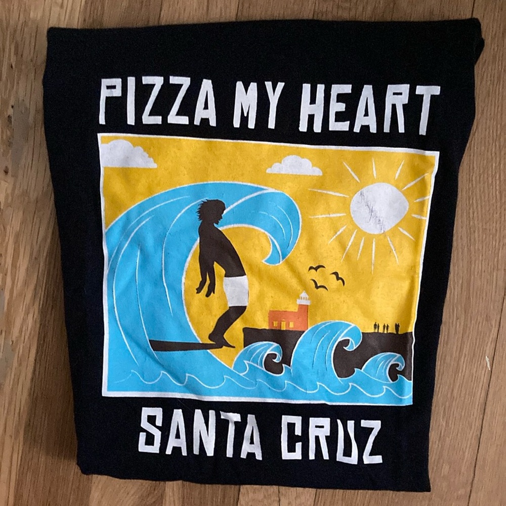 Santa Cruz shirt 🍕